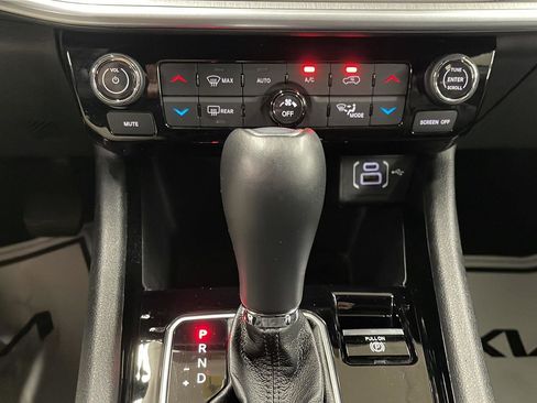 Used 2025 Jeep Compass Limited AWD/4WD image 17