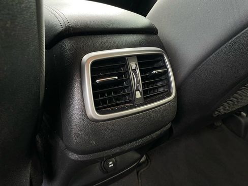 Used 2019 Kia Sorento L image 28