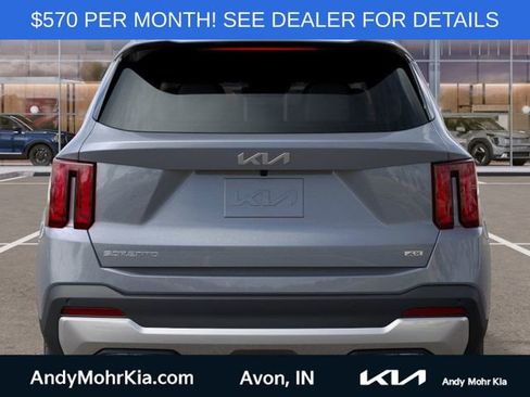 New 2025 Kia Sorento S image 13