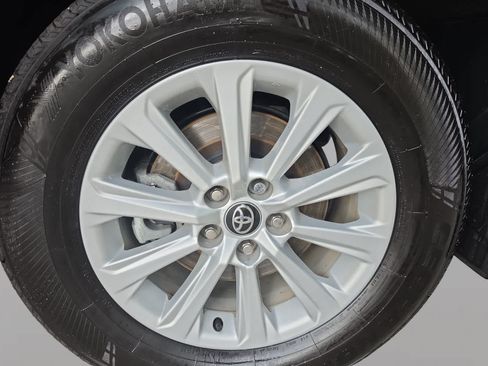 Used 2026 Toyota Grand Highlander AWD image 19