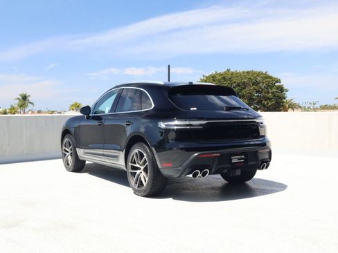 Certified 2026 Porsche Macan AWD/4WD image 3