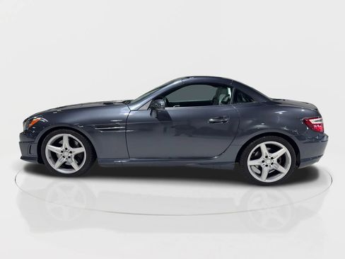 Used 2015 Mercedes-Benz SLK 250 w/ Premium Package image 8