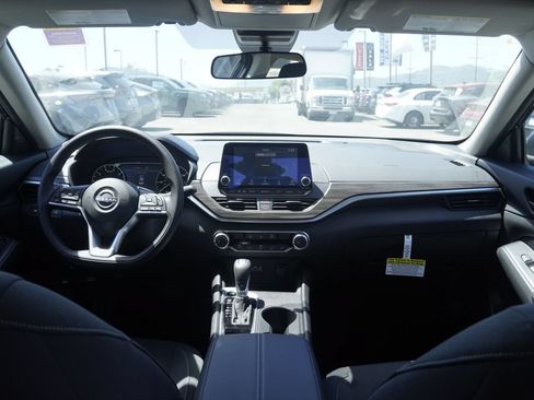 New 2026 Nissan Altima 2.5 SV FWD image 26