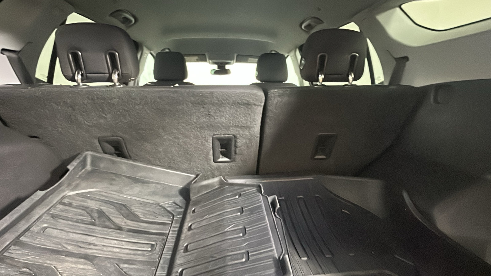 Used 2020 GMC Terrain SLE FWD image 30