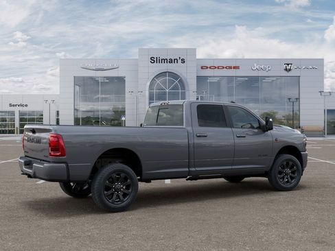 New 2026 RAM 3500 Laramie AWD/4WD image 5