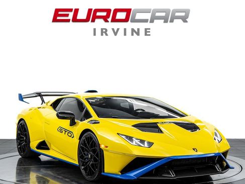Used 2022 Lamborghini Huracan STO RWD image 7