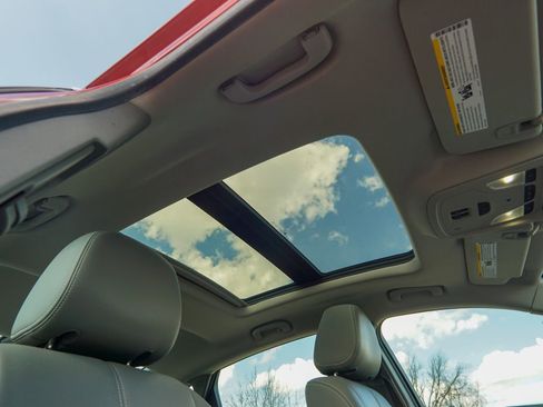 Used 2019 Chevrolet Impala LT w/ Sunroof and Spoiler Package image 24