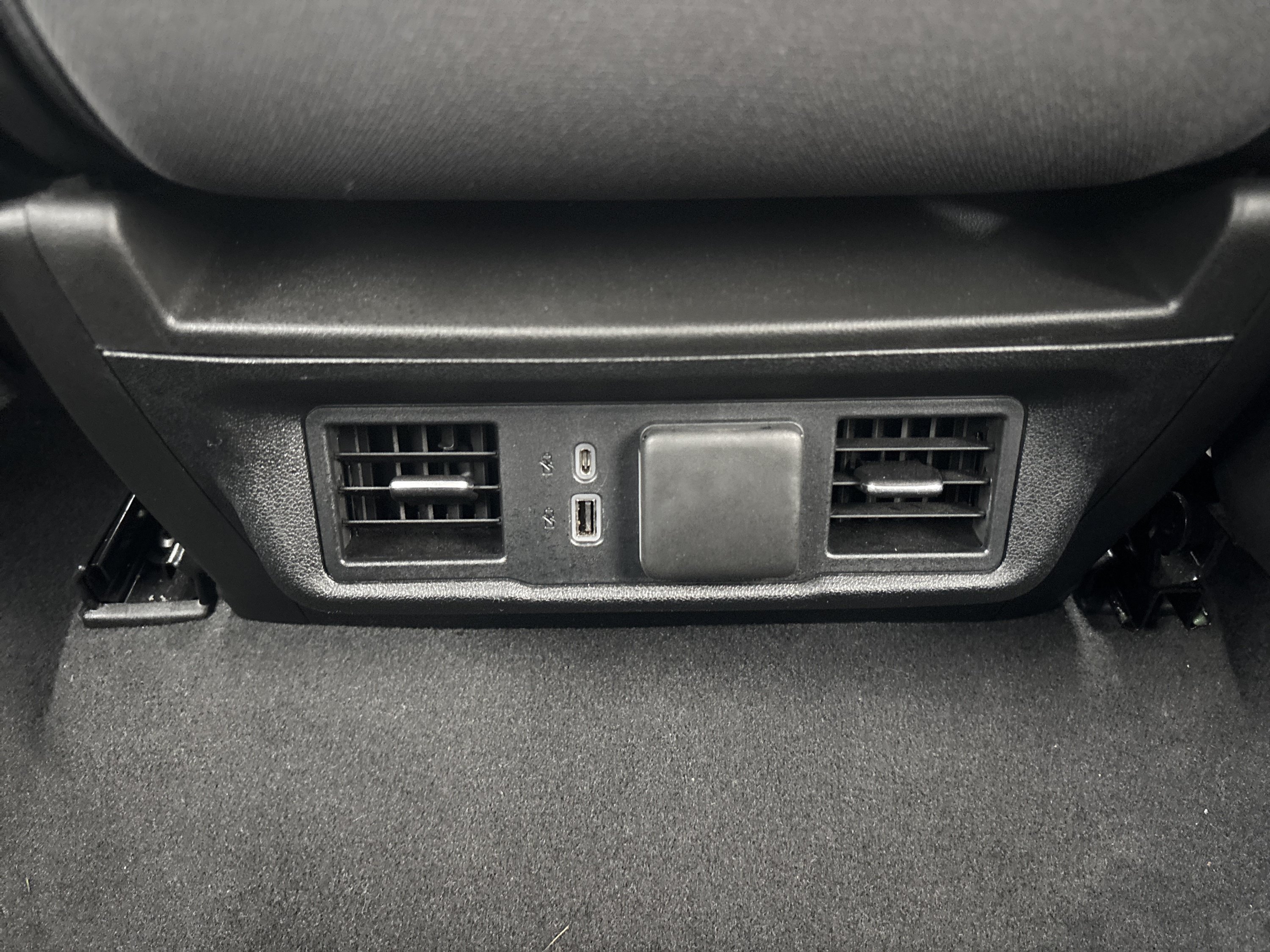 Used 2024 Chevrolet Silverado 1500 LT AWD/4WD image 19