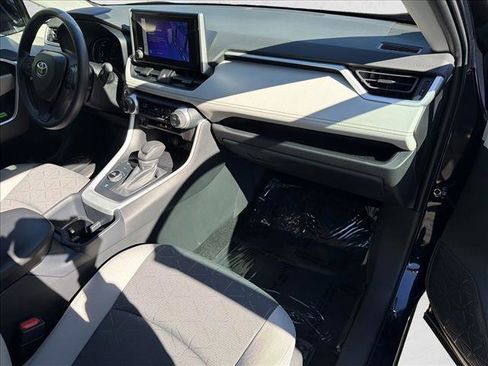 Certified 2025 Toyota RAV4 XLE w/ Convenience Package image 24