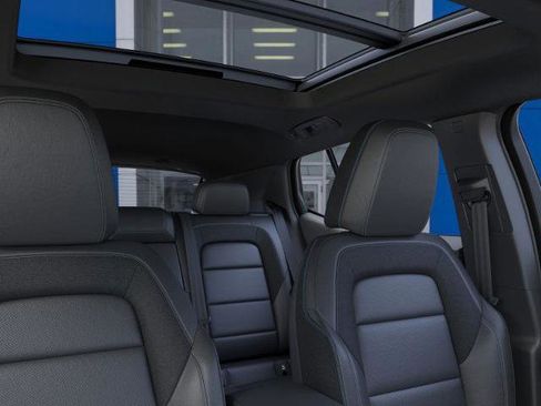 New 2026 Chevrolet Equinox EV LT image 24