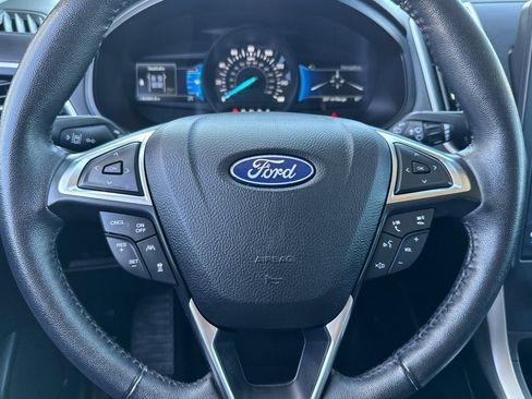 Used 2023 Ford Edge SEL image 14