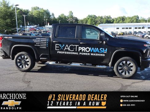Used 2022 Chevrolet Silverado 2500 Custom w/ Custom Value Package AWD/4WD image 1