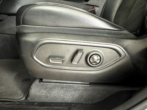 Used 2022 Jeep Grand Cherokee Altitude image 13