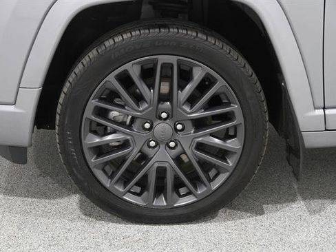 Used 2024 Jeep Compass Limited w/ High Altitude Package image 23