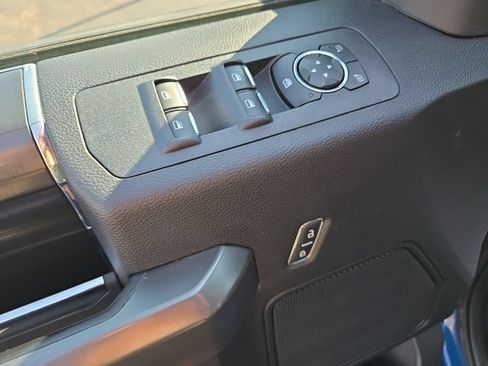 Used 2018 Ford F150 XLT w/ Equipment Group 302A Luxury AWD/4WD image 15