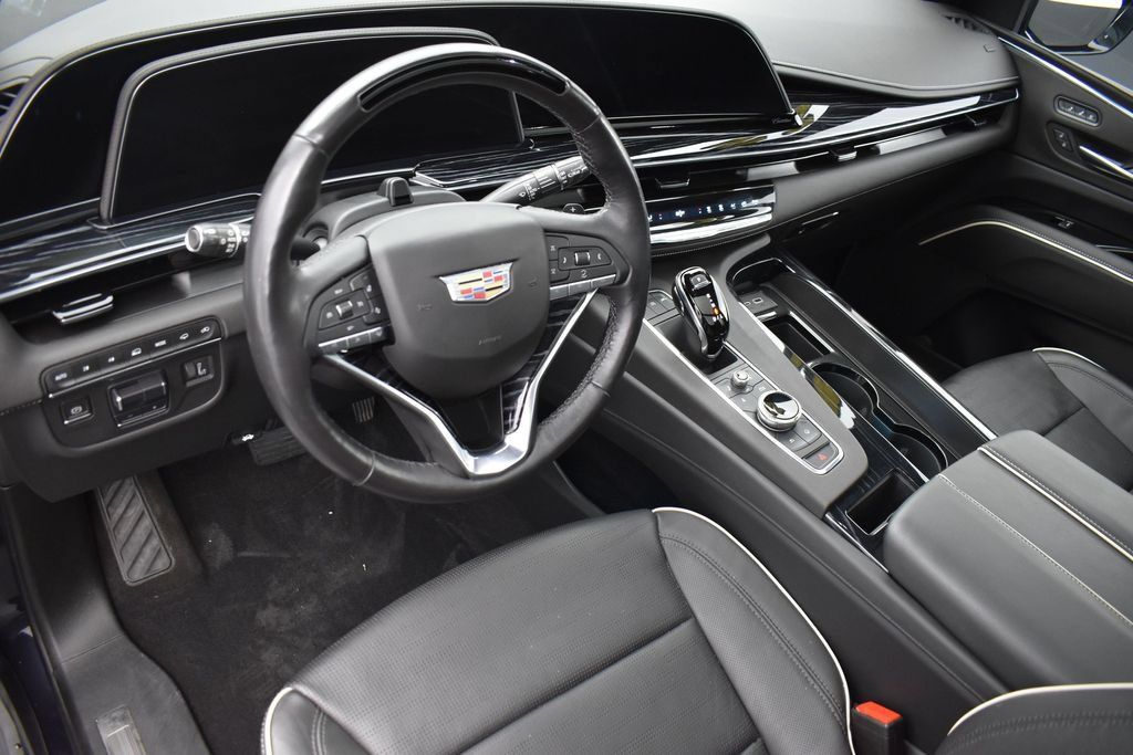 Used 2022 Cadillac Escalade Sport w/ Touring Package AWD/4WD image 11