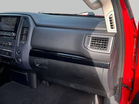 Certified 2024 Nissan Titan SV w/ Accessory Utility Package AWD/4WD image 17