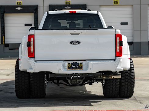 Used 2026 Ford F450 Lariat w/ FX4 Off-Road Package image 12