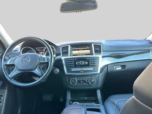 Used 2016 Mercedes-Benz GL 450 GL450 SUV AWD image 18