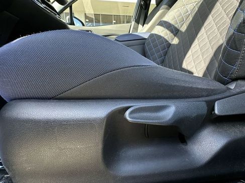 Used 2021 Toyota C-HR XLE image 20