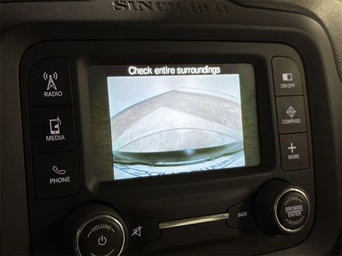 Used 2015 Jeep Renegade Latitude w/ Popular Equipment Group image 14