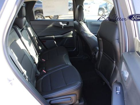 New 2025 Ford Escape SE image 9