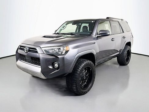 Used 2021 Toyota 4Runner TRD Off-Road Premium AWD/4WD image 3