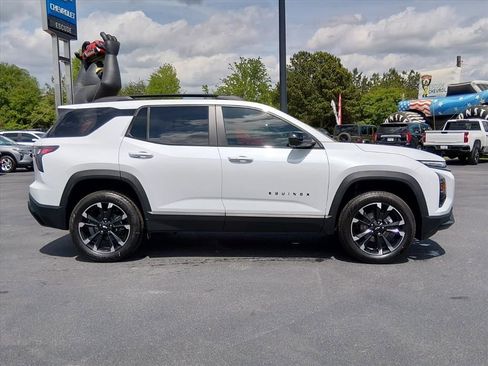 New 2026 Chevrolet Equinox RS FWD image 2