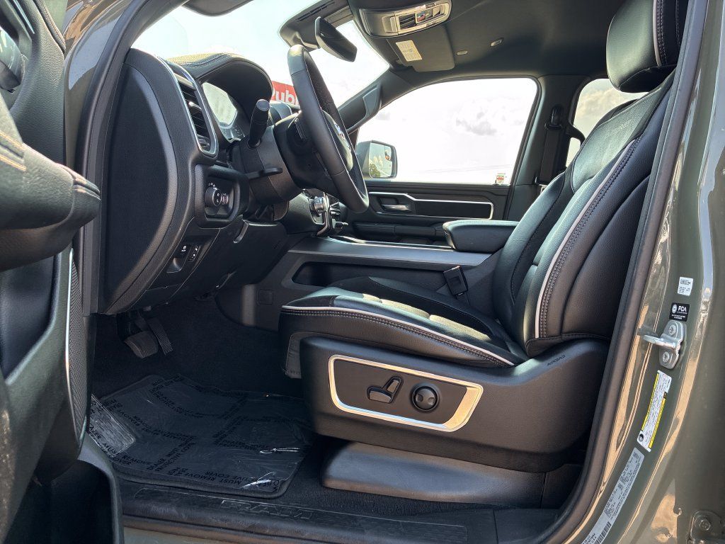 Used 2026 RAM 1500 Laramie AWD/4WD image 23