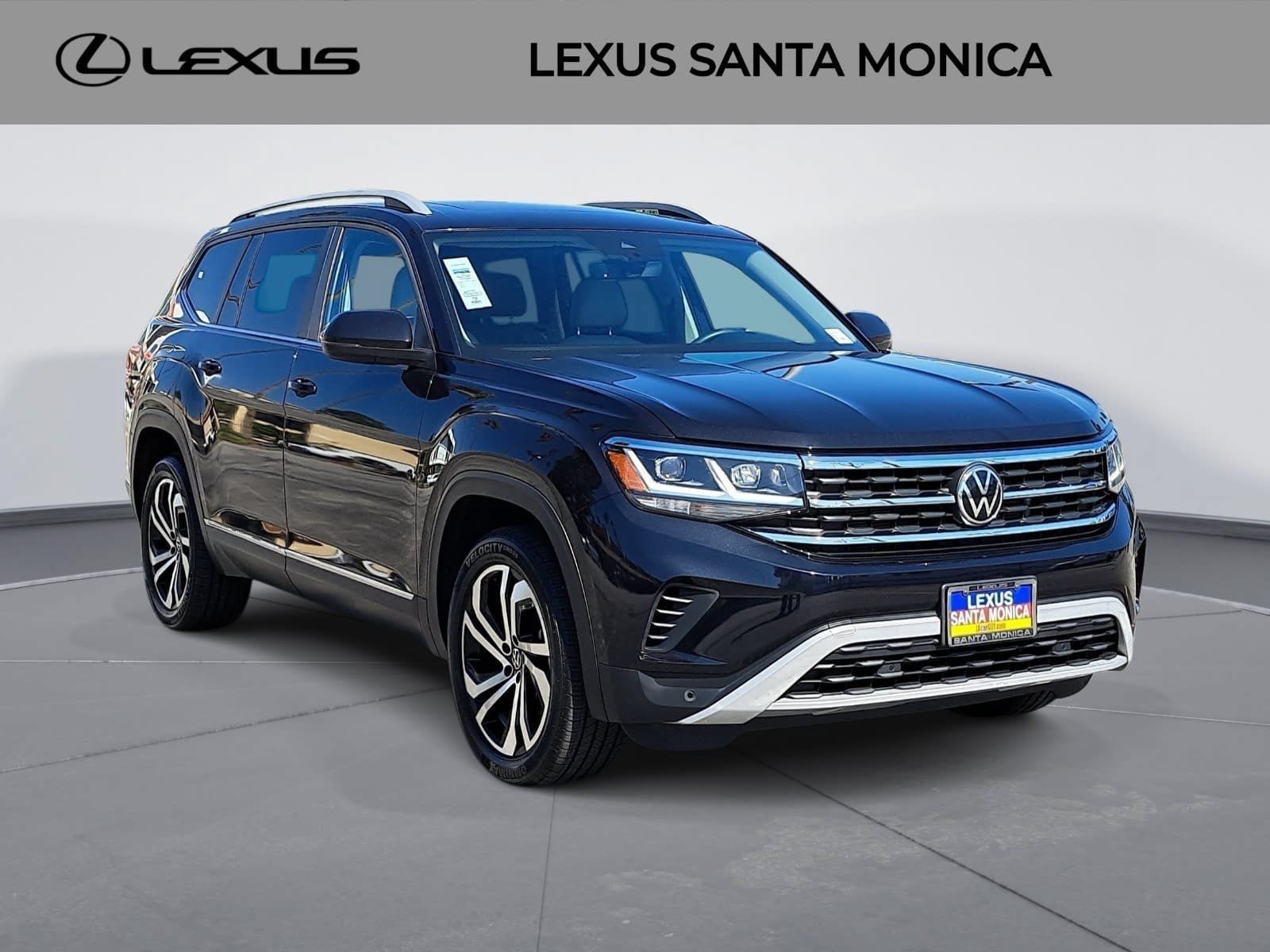 Used 2022 Volkswagen Atlas SEL AWD/4WD image 3
