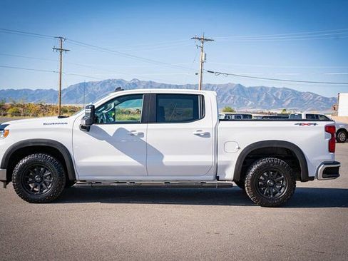 Used 2022 Chevrolet Silverado 1500 LT w/ Work Truck Package image 13
