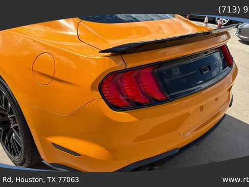 Used 2019 Ford Mustang GT w/ Equipment Group 301A image 18