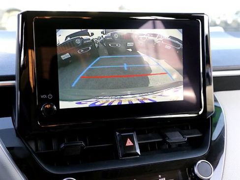Used 2023 Toyota Corolla LE FWD image 17