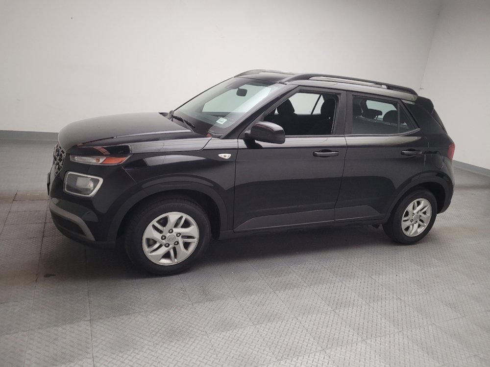 Used 2020 Hyundai Venue SEL w/ Convenience Package FWD image 2