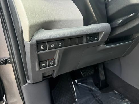 Used 2021 Toyota Sienna XLE w/ XLE Plus Package AWD/4WD image 43