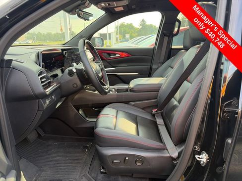 Used 2024 Chevrolet Traverse RS w/ LPO, Floor Liner Package FWD image 14