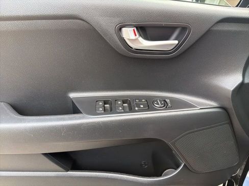 Used 2023 Kia Rio LX FWD image 8