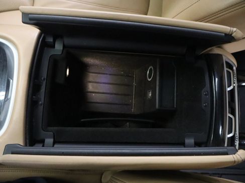 Used 2019 BMW 750i xDrive w/ Executive Package AWD/4WD image 40
