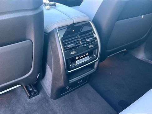 Used 2024 BMW X7 xDrive40i w/ Executive Package AWD/4WD image 38