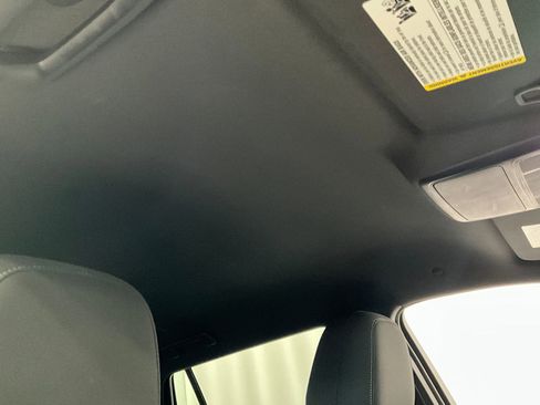 Used 2025 GMC Terrain Elevation image 22