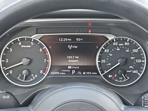 Used 2024 Nissan Rogue SV FWD image 27