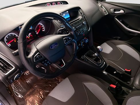 Used 2017 Ford Focus ST FWD image 7