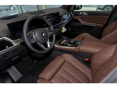 New 2026 BMW X5 xDrive40i w/ Premium Package image 56