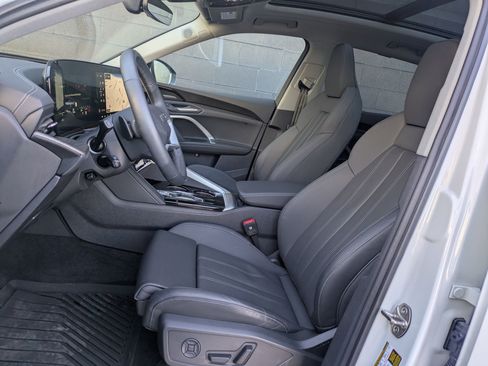 Used 2025 Audi Q5 Premium Plus image 22