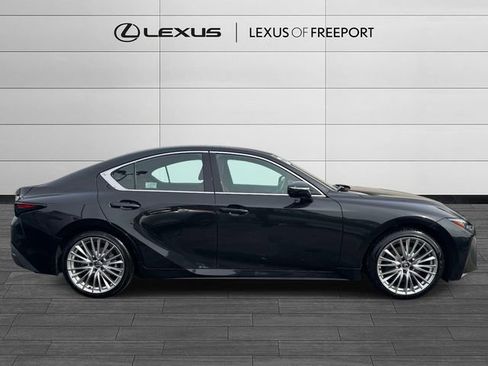 Used 2023 Lexus IS 300 AWD w/ Premium Package image 4