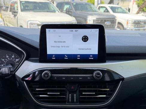 Certified 2022 Ford Escape SEL image 25