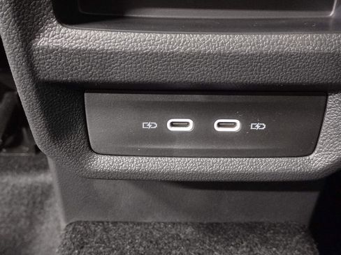 New 2026 Volkswagen Taos SE image 34