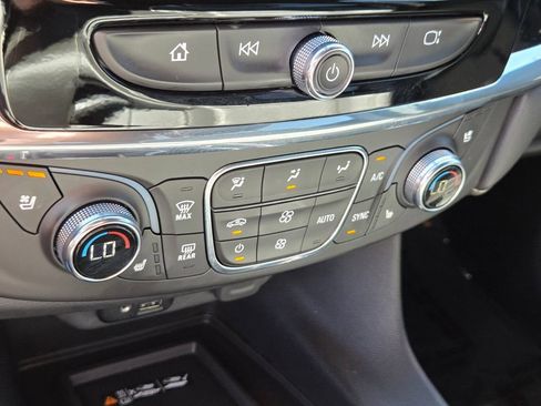 Used 2023 Chevrolet Traverse Premier w/ Redline Edition image 23