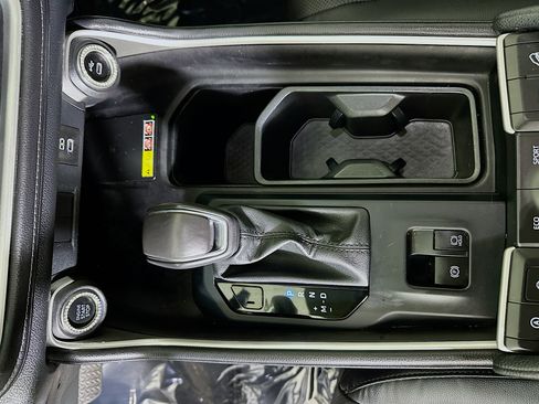 Used 2024 Toyota Grand Highlander AWD image 22