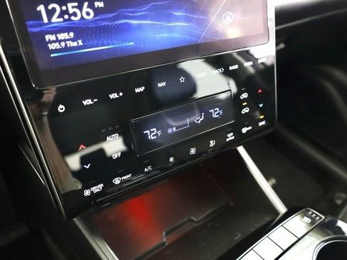 Used 2024 Hyundai Tucson Limited image 19
